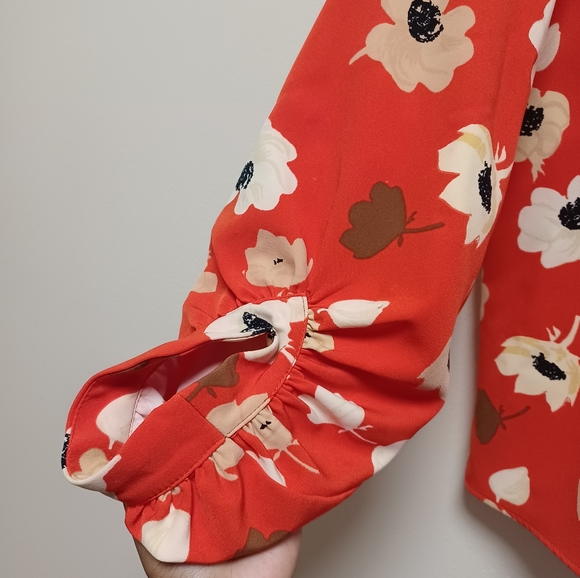 Zara Button Back Plunge Boat Neckline 3/4 Sleeve Floral Top | Red Orange; sz M - Picture 7 of 14